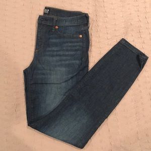 GAP Skinny Jeans